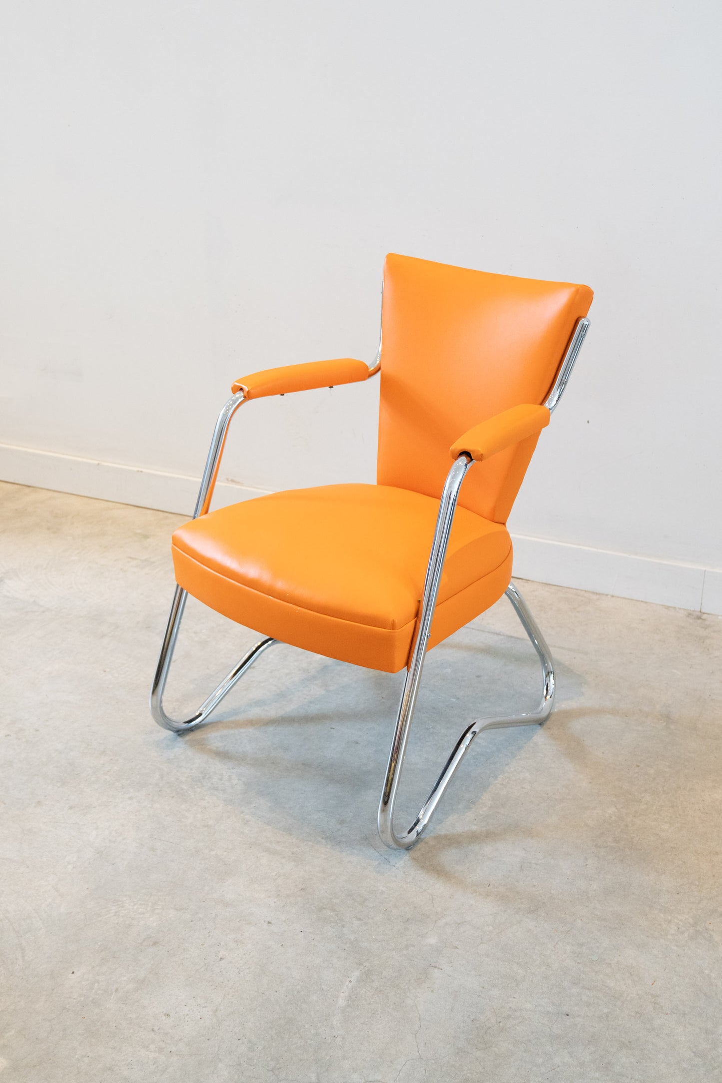 Bauhaus library chair