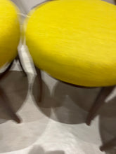 Load image into Gallery viewer, Thonet chairs - Veinnese cafe style