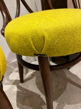 Load image into Gallery viewer, Thonet chairs - Veinnese cafe style
