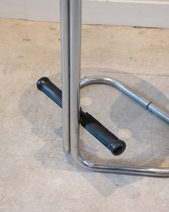 Rodney Kinsman tractor bar stool  £300