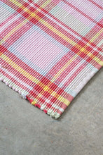 Load image into Gallery viewer, Checked cotton runner