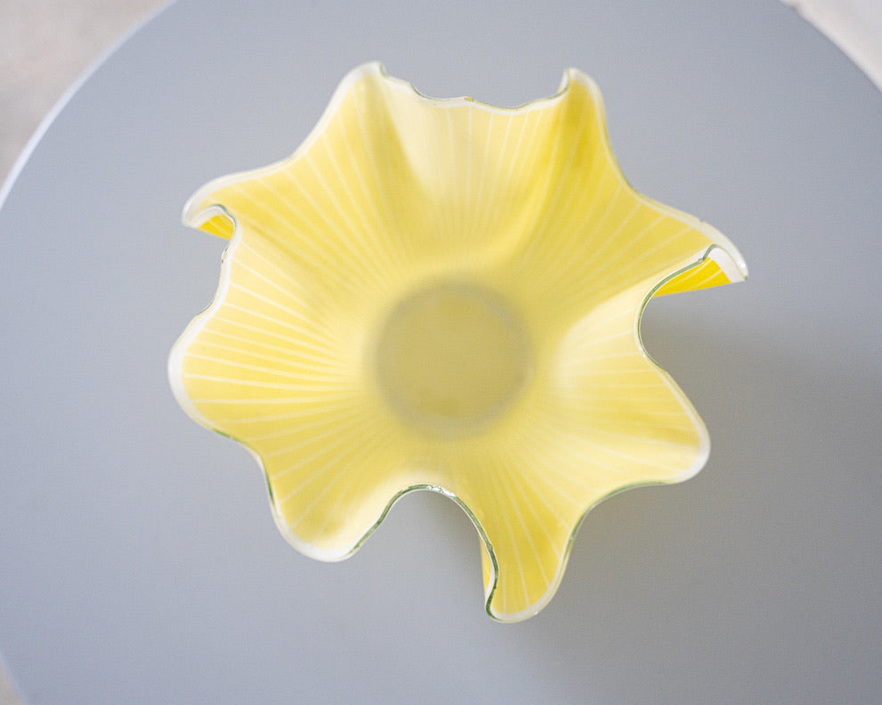 Vintage yellow glass handkerchief vase
