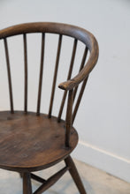 Load image into Gallery viewer, Ercol cowhorn horseshoe chair