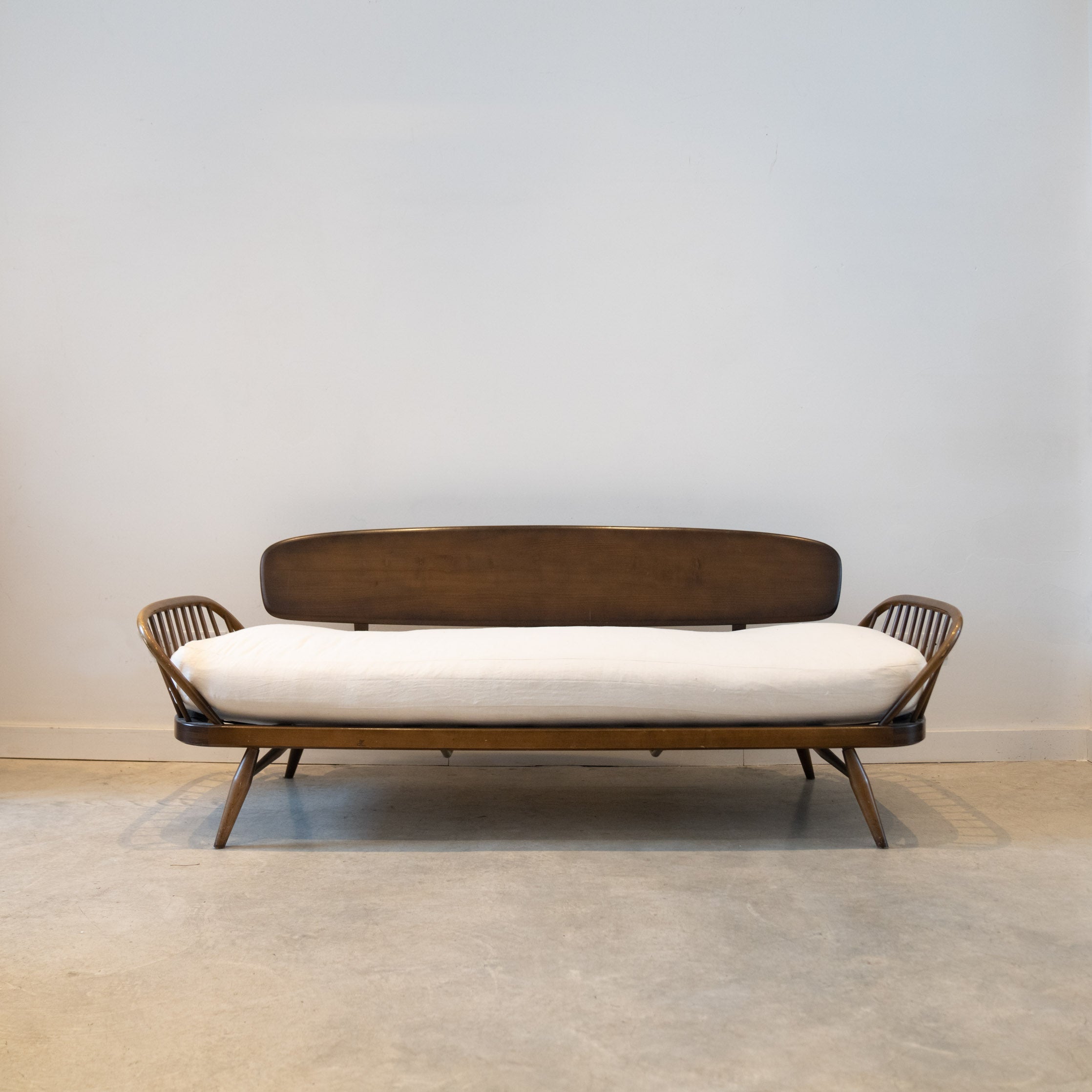 Ercol sofa daybed 367PortobelloRoad