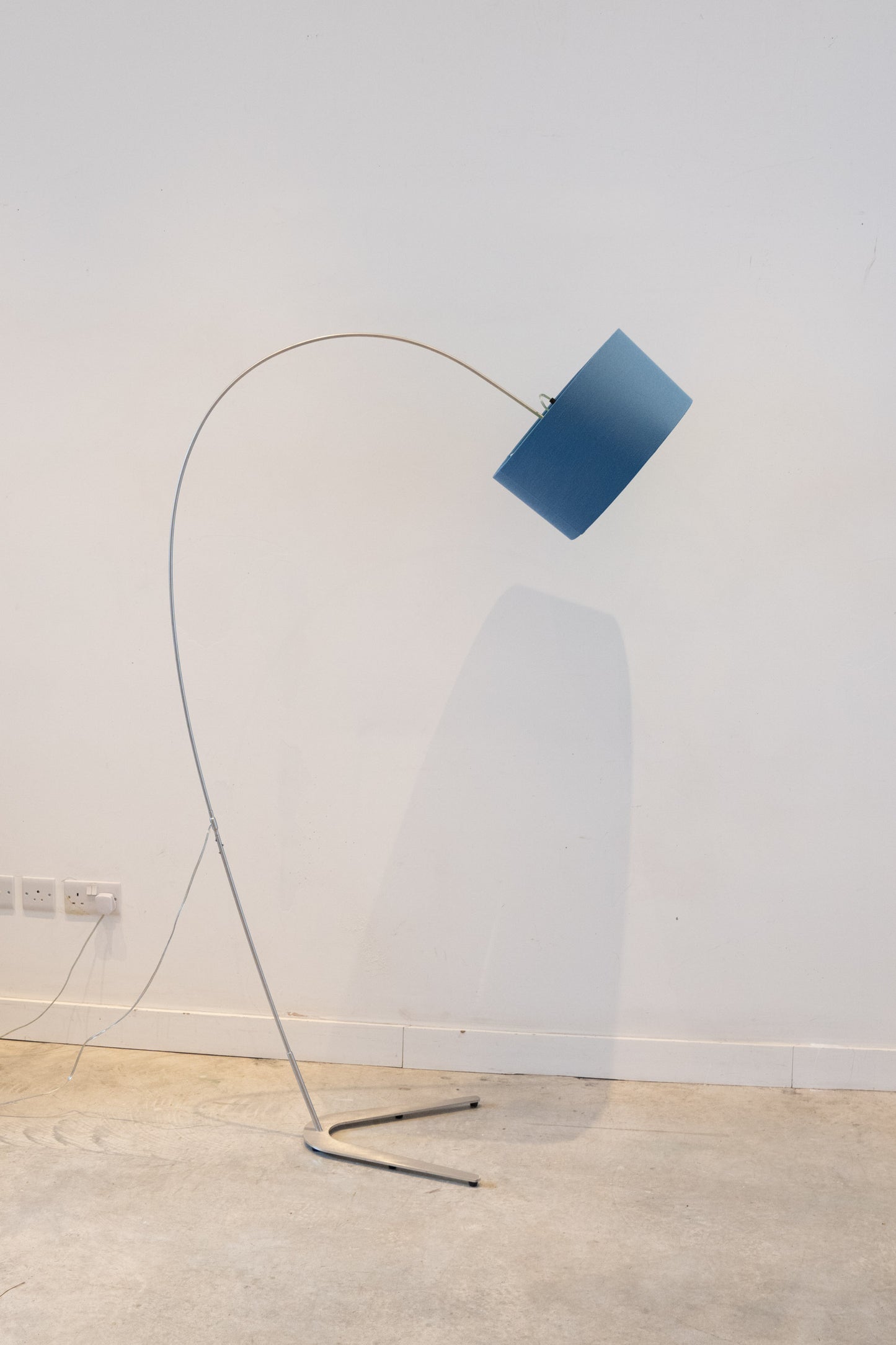 Arched standard lamp