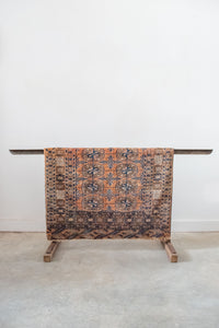 Turkmen Bokhara rug - salmon background