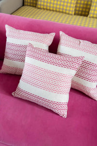 Cushions in pink zig zag linen