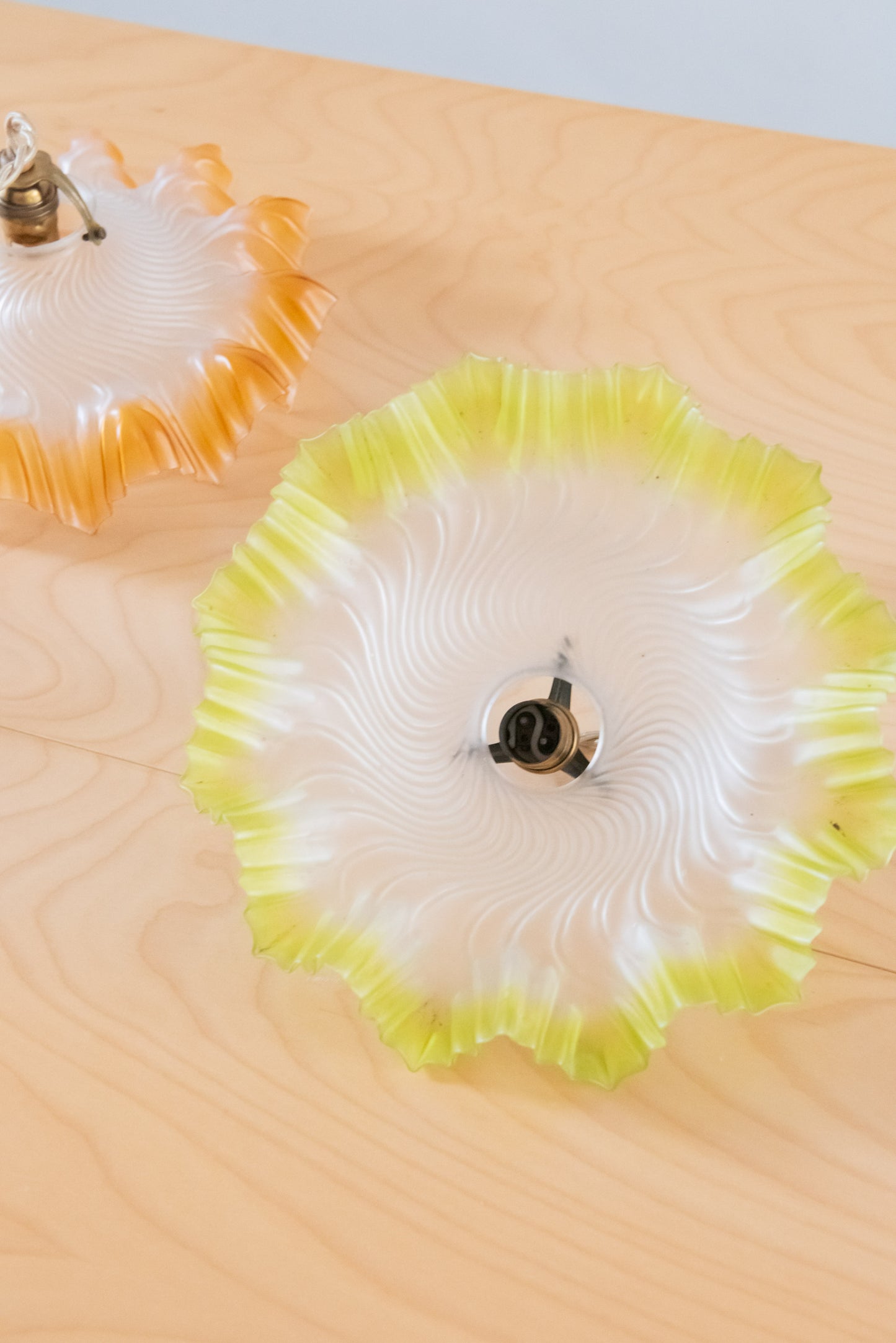 Pendant glass lampshade with yellow or orange frills